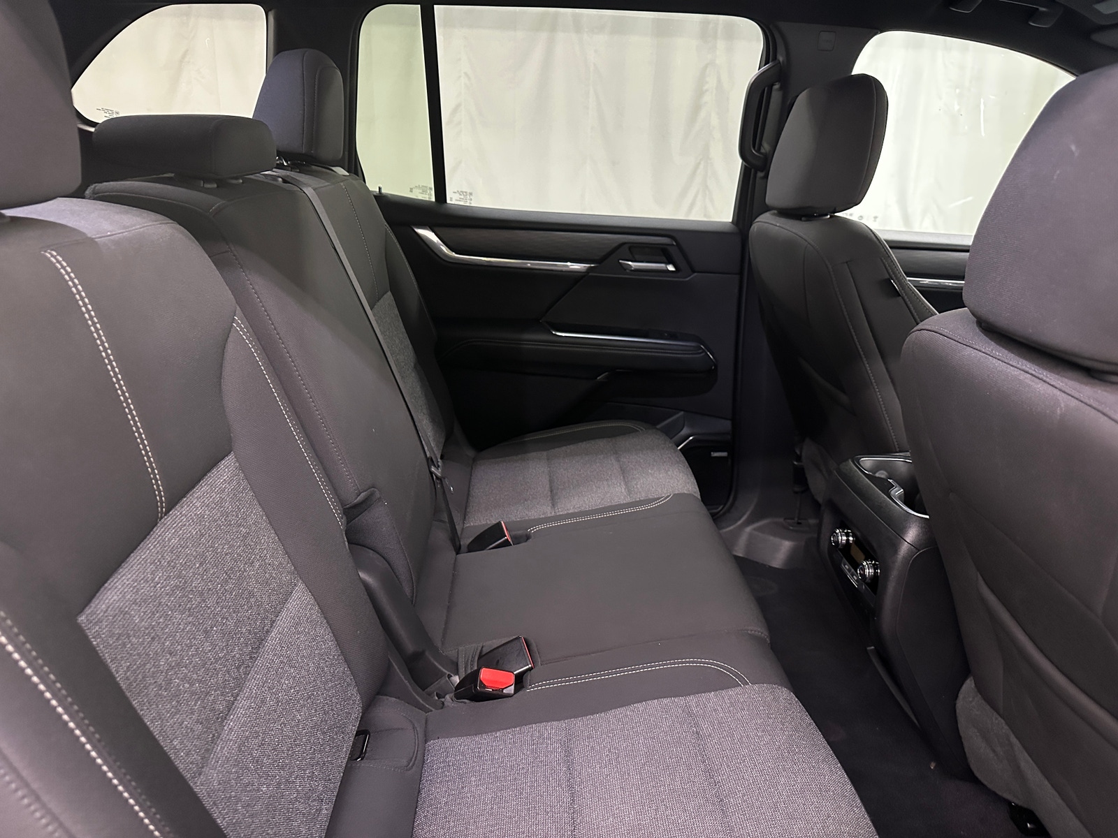 Thumbnail: 2025 GMC Acadia - 6