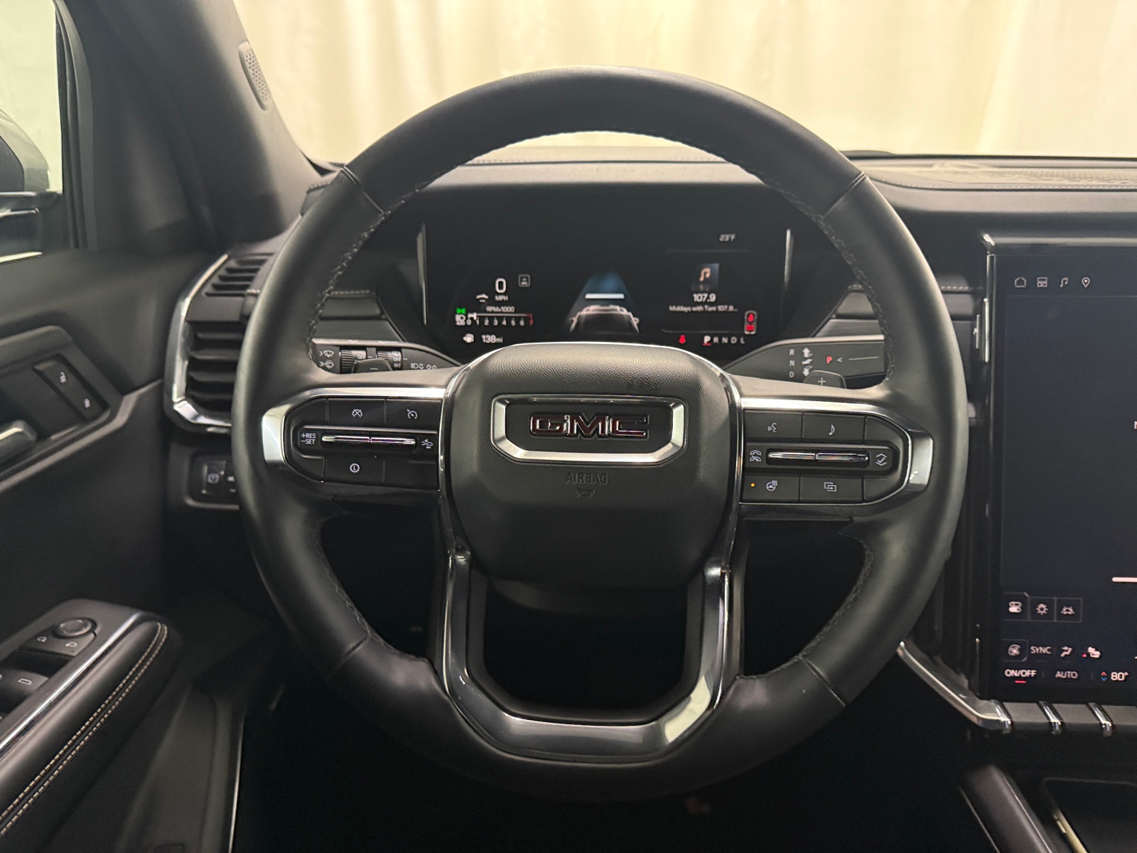 Thumbnail: 2025 GMC Acadia - 5