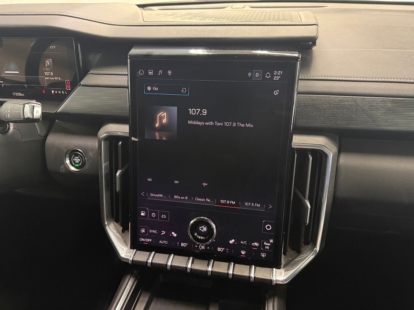 Thumbnail: 2025 GMC Acadia - 4