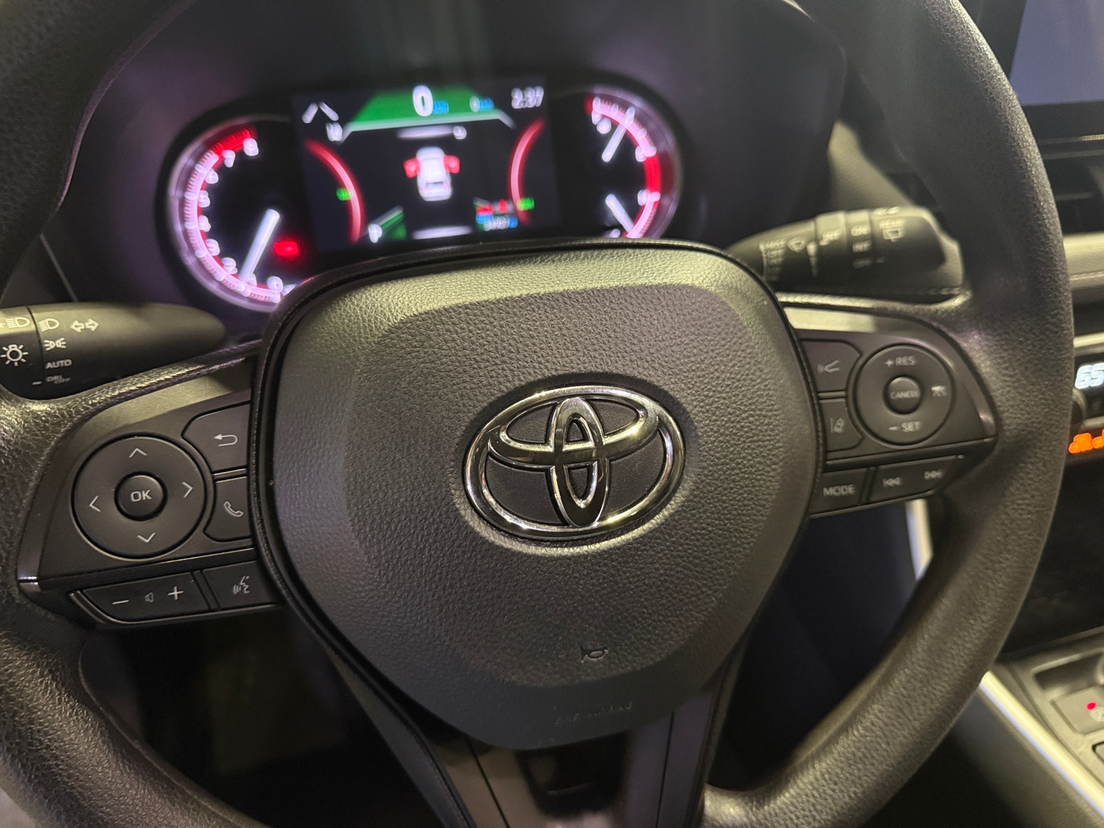 Thumbnail: 2025 Toyota RAV4 - 5