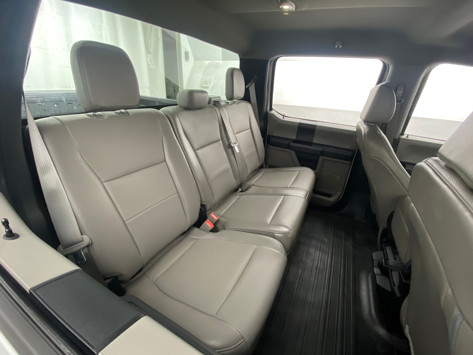 Thumbnail: 2020 Ford Econoline - 6