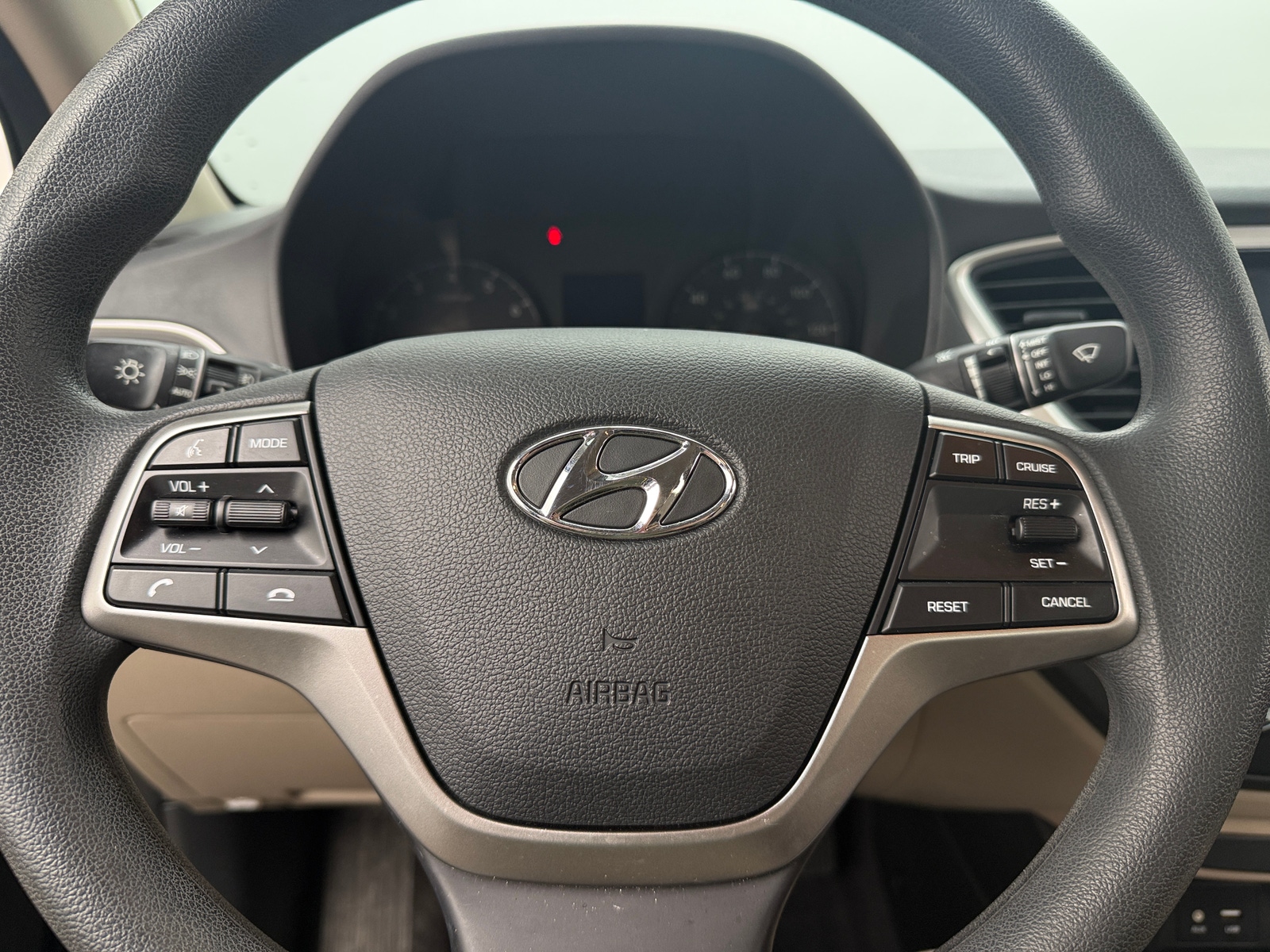 Thumbnail: 2022 Hyundai Accent - 5