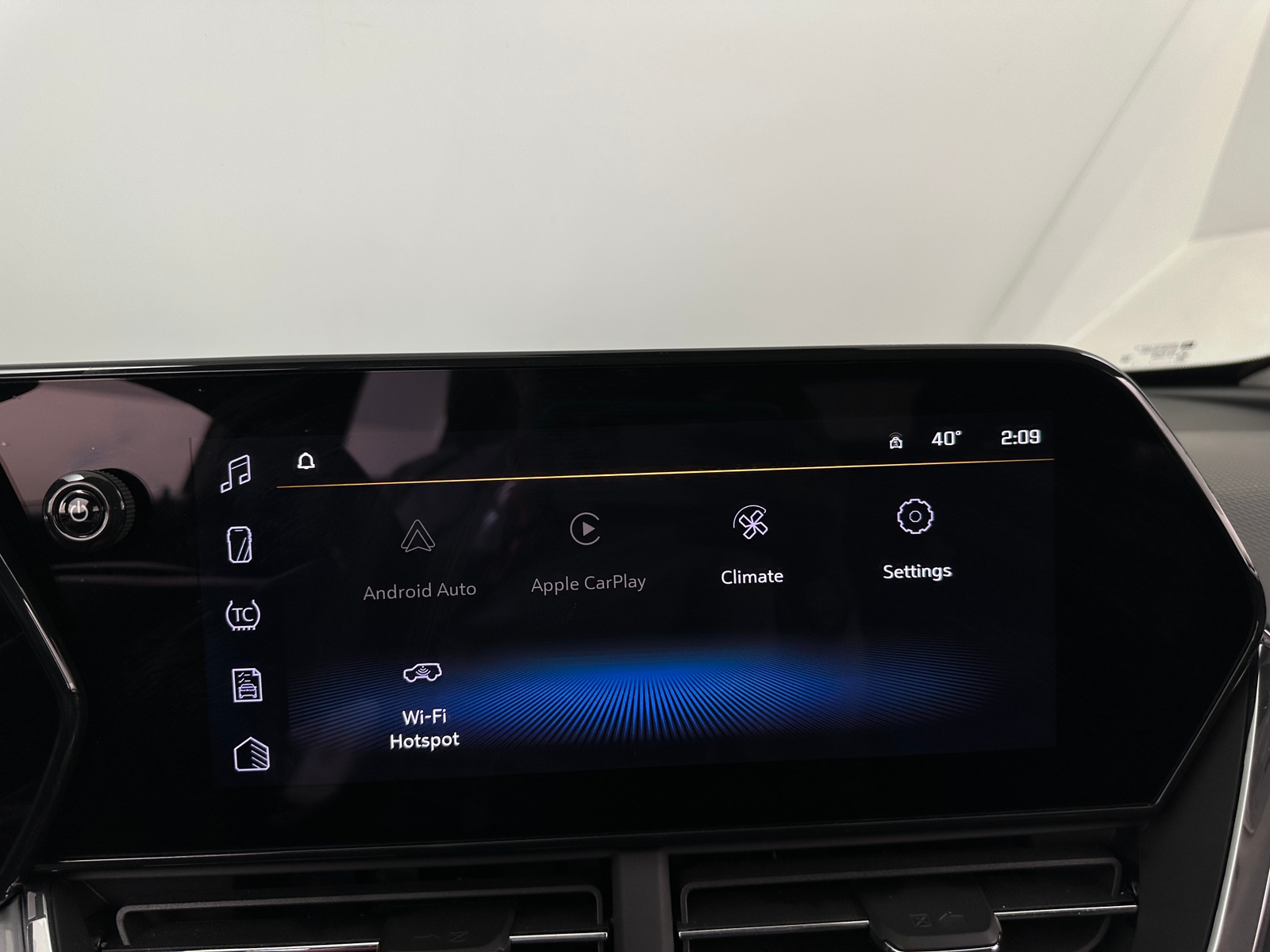 Thumbnail: 2025 Chevrolet Trax - 4