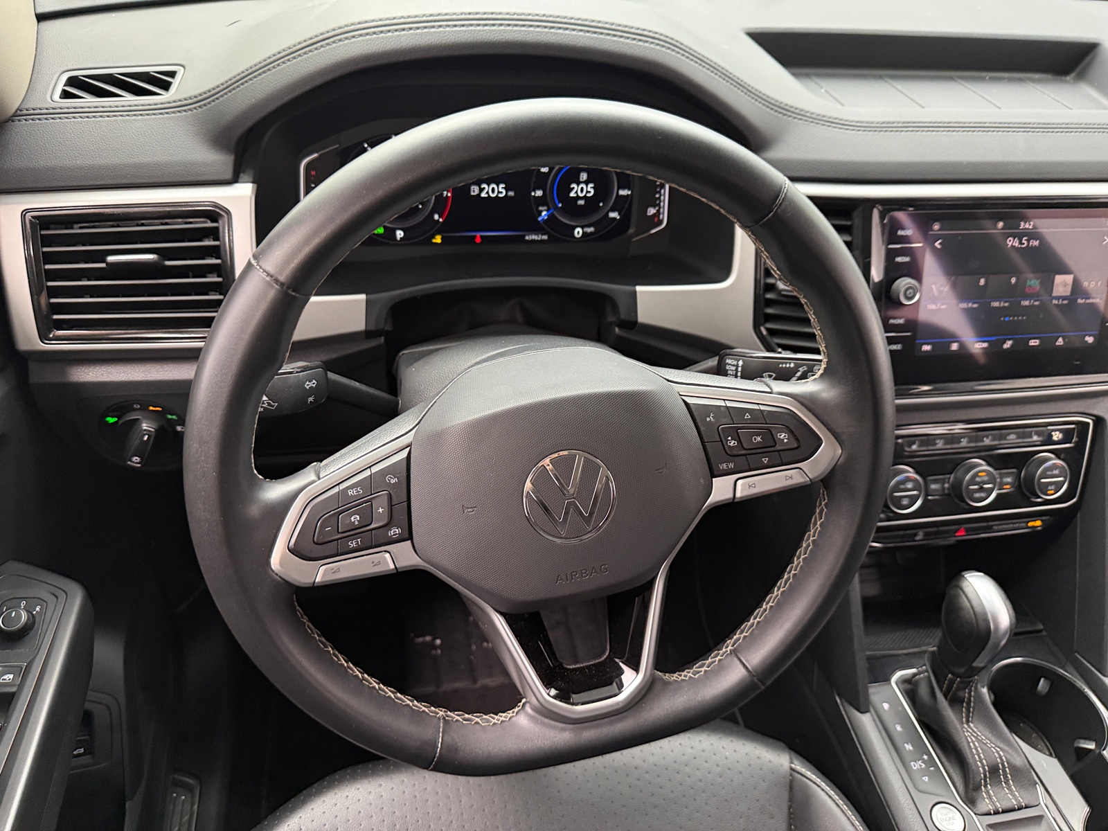 Thumbnail: 2022 Volkswagen Atlas - 4