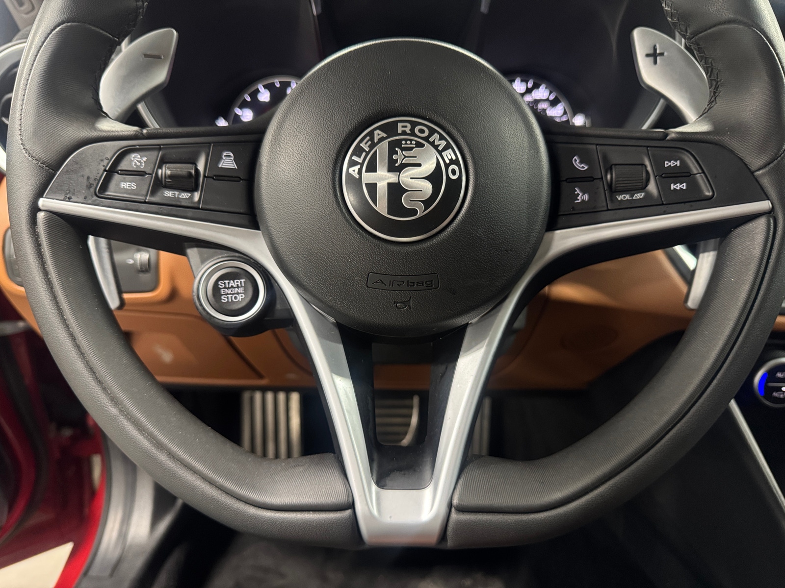 Thumbnail: 2019 Alfa Romeo Giulia - 4