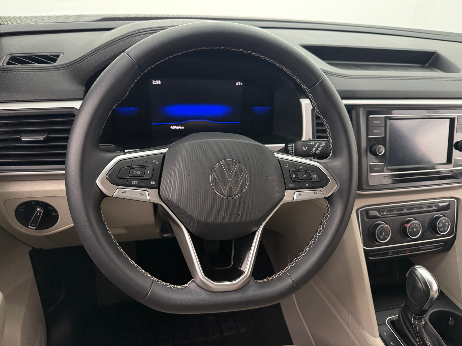 Thumbnail: 2023 Volkswagen Atlas - 4