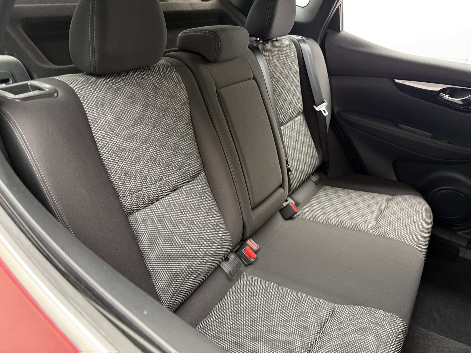 Thumbnail: 2019 Nissan Rogue Sport - 6