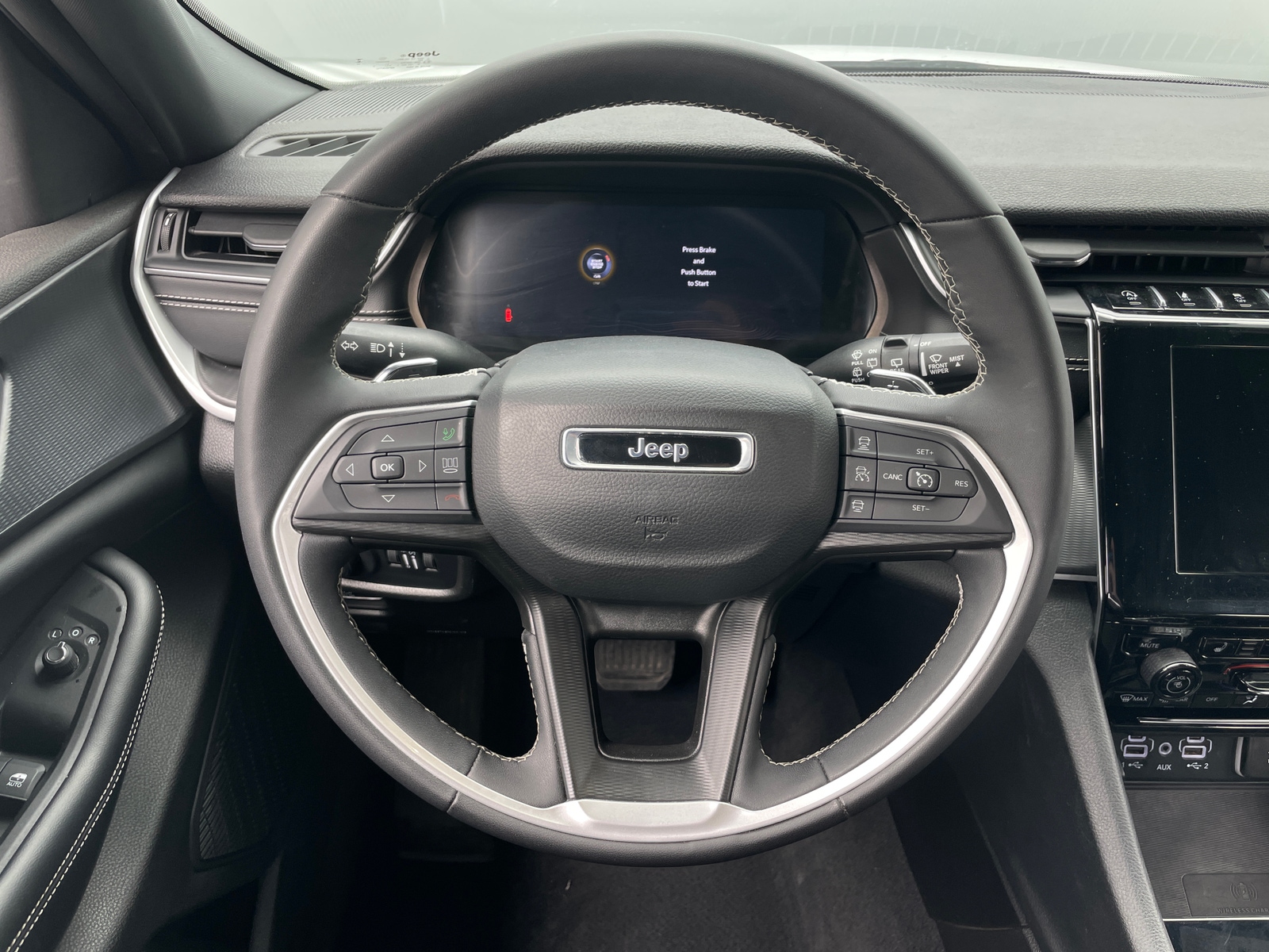 Thumbnail: 2024 Jeep Grand Cherokee L - 4