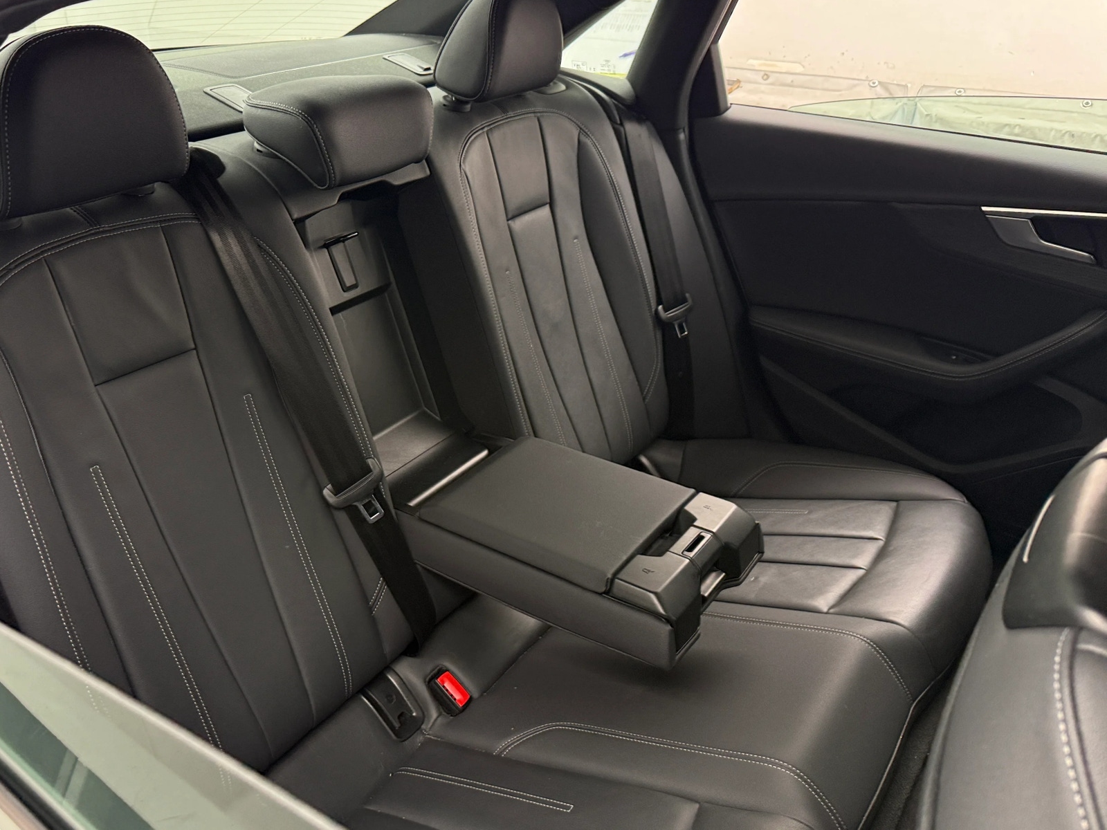 Thumbnail: 2022 Audi A4 - 5