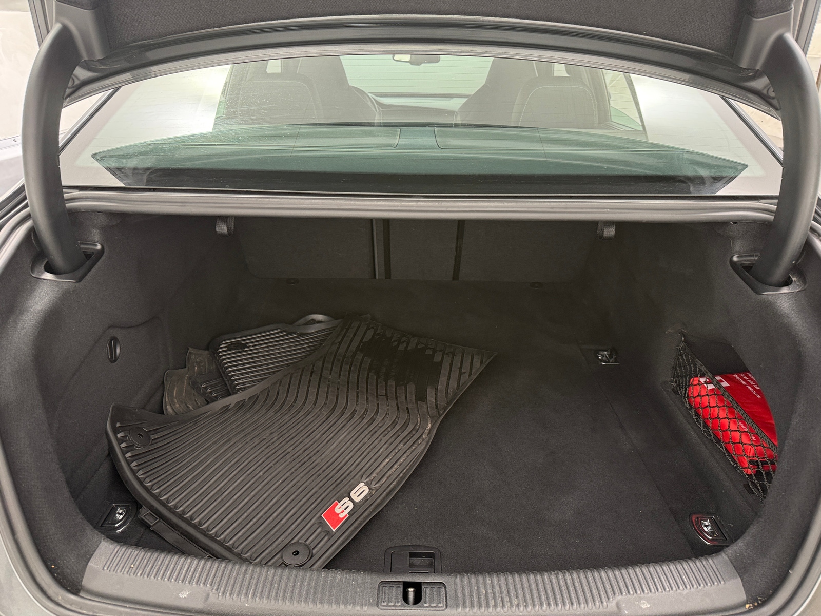 Thumbnail: 2017 Audi S6 - 6