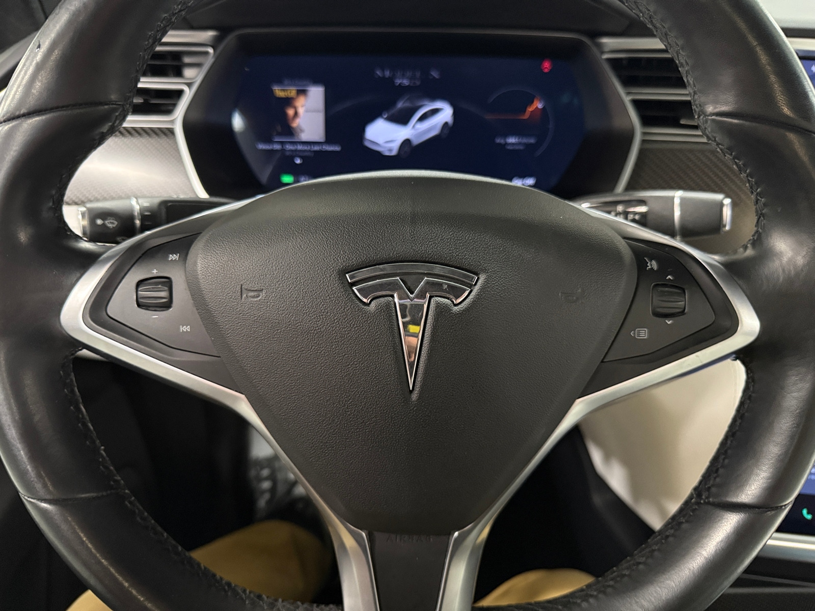 Thumbnail: 2017 Tesla Model X - 4