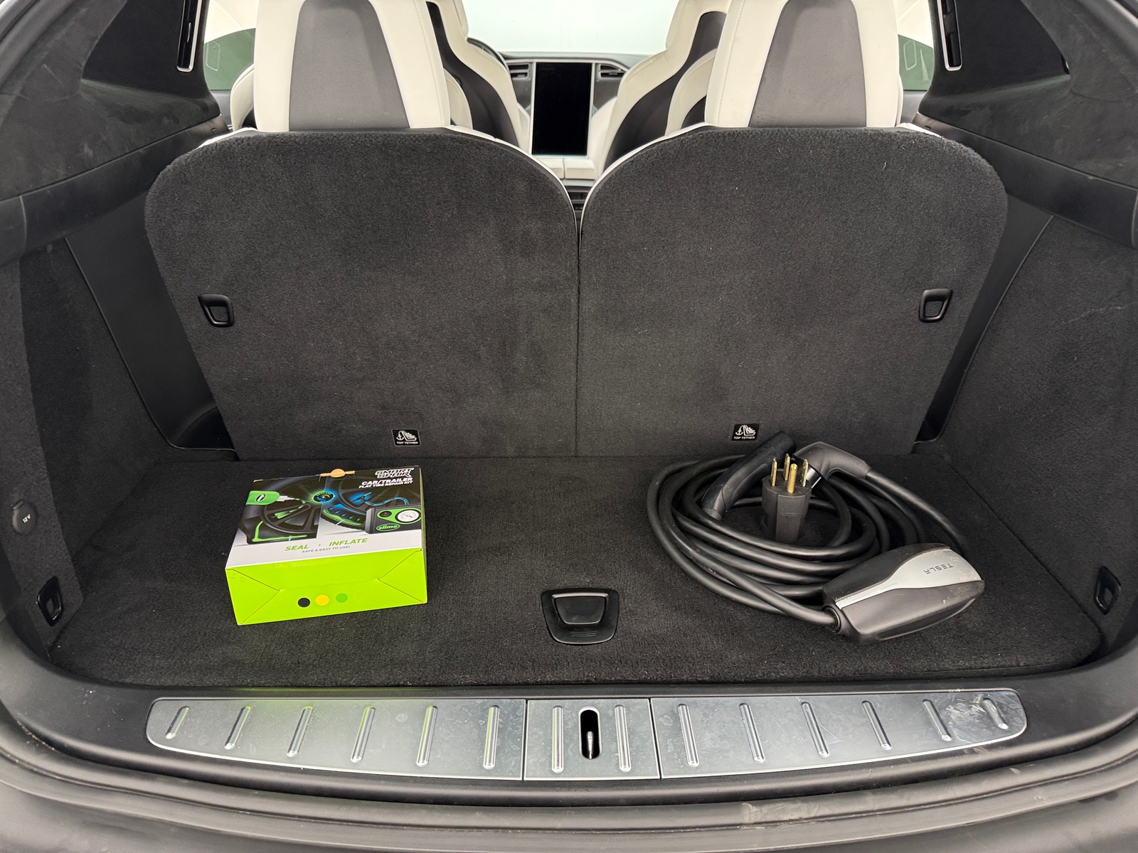 Thumbnail: 2017 Tesla Model X - 6