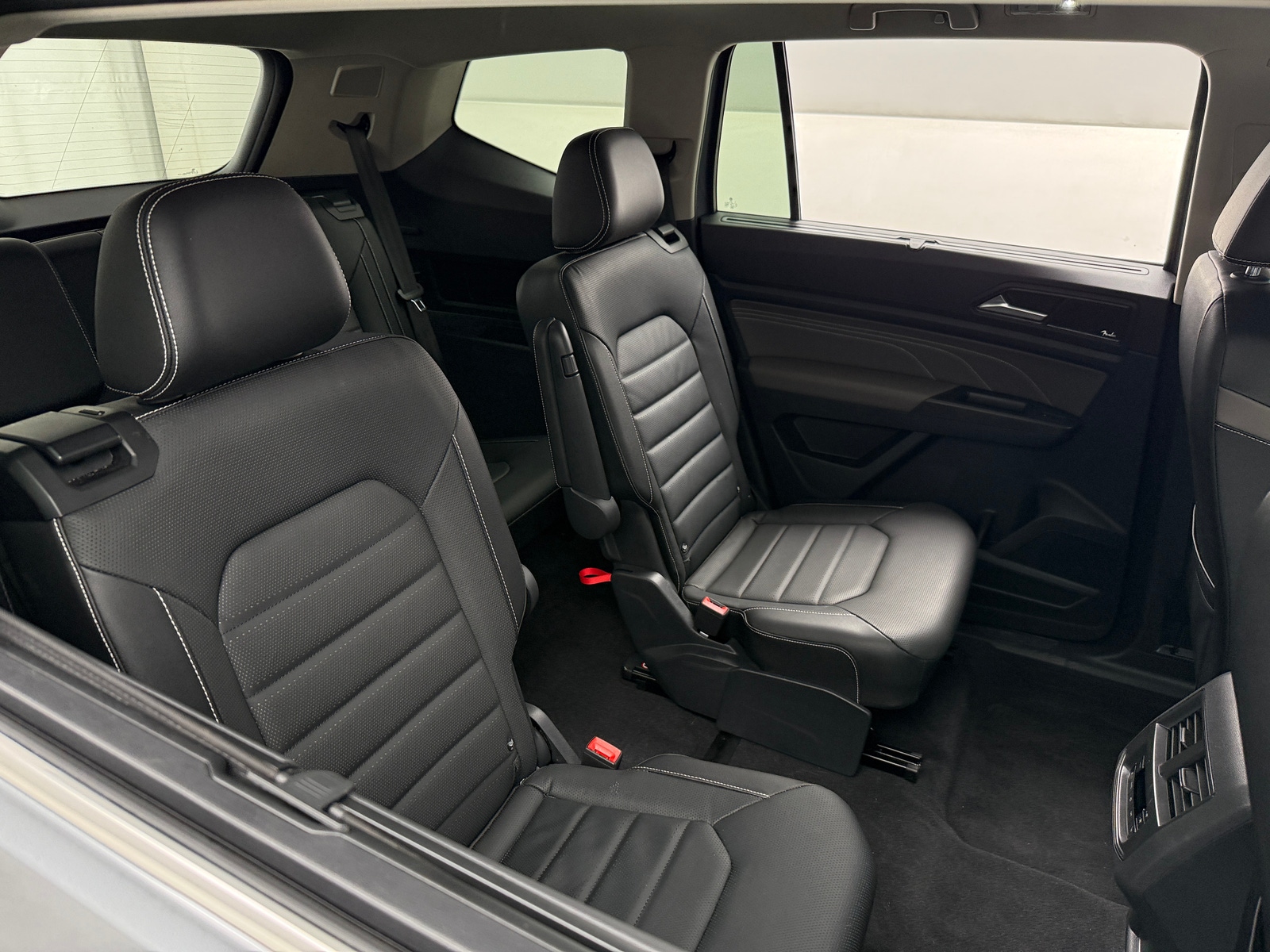 Thumbnail: 2022 Volkswagen Atlas - 5