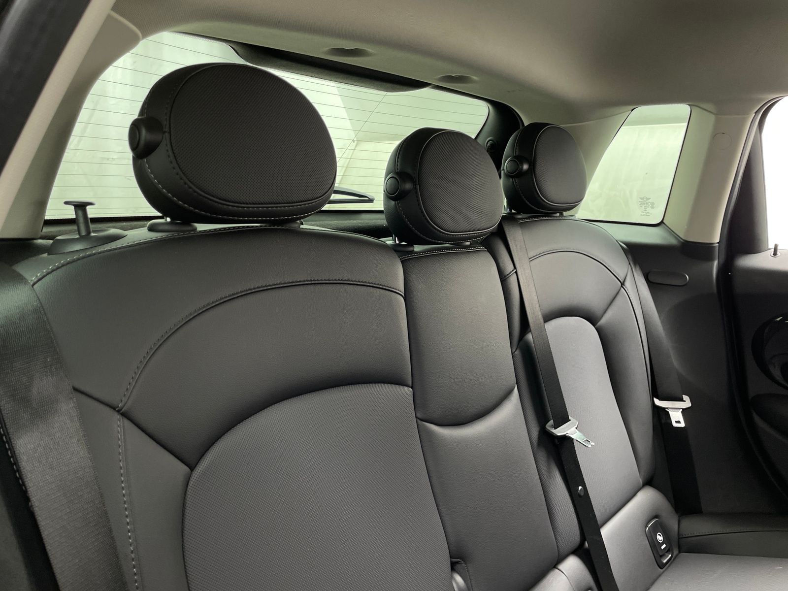 Thumbnail: 2021 MINI Cooper Hardtop - 5