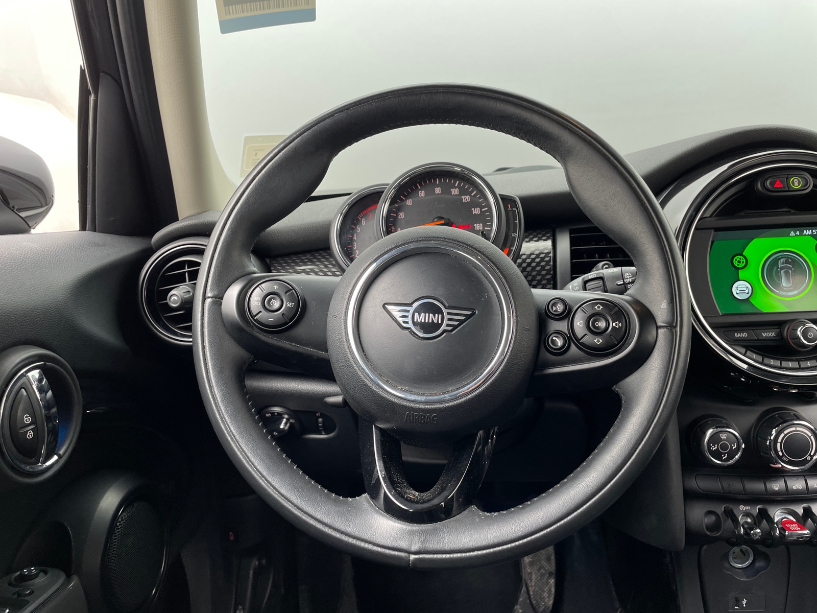 Thumbnail: 2021 MINI Cooper Hardtop - 4