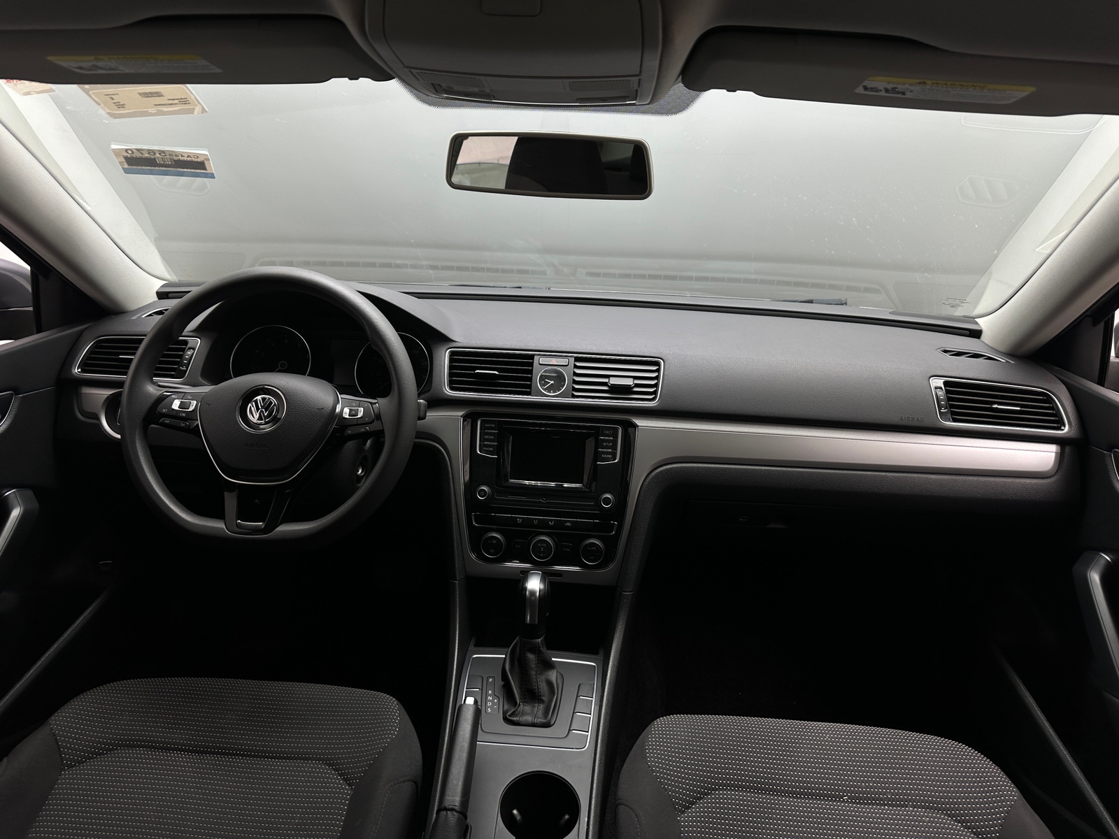 Thumbnail: 2016 Volkswagen Passat - 3