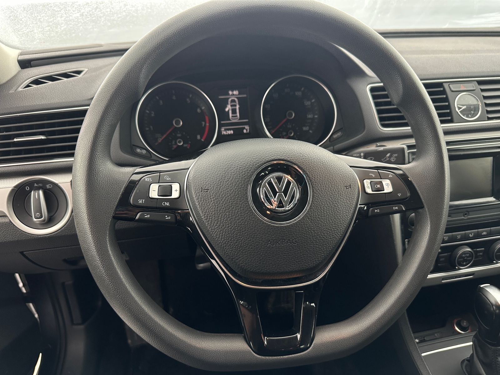 Thumbnail: 2016 Volkswagen Passat - 5