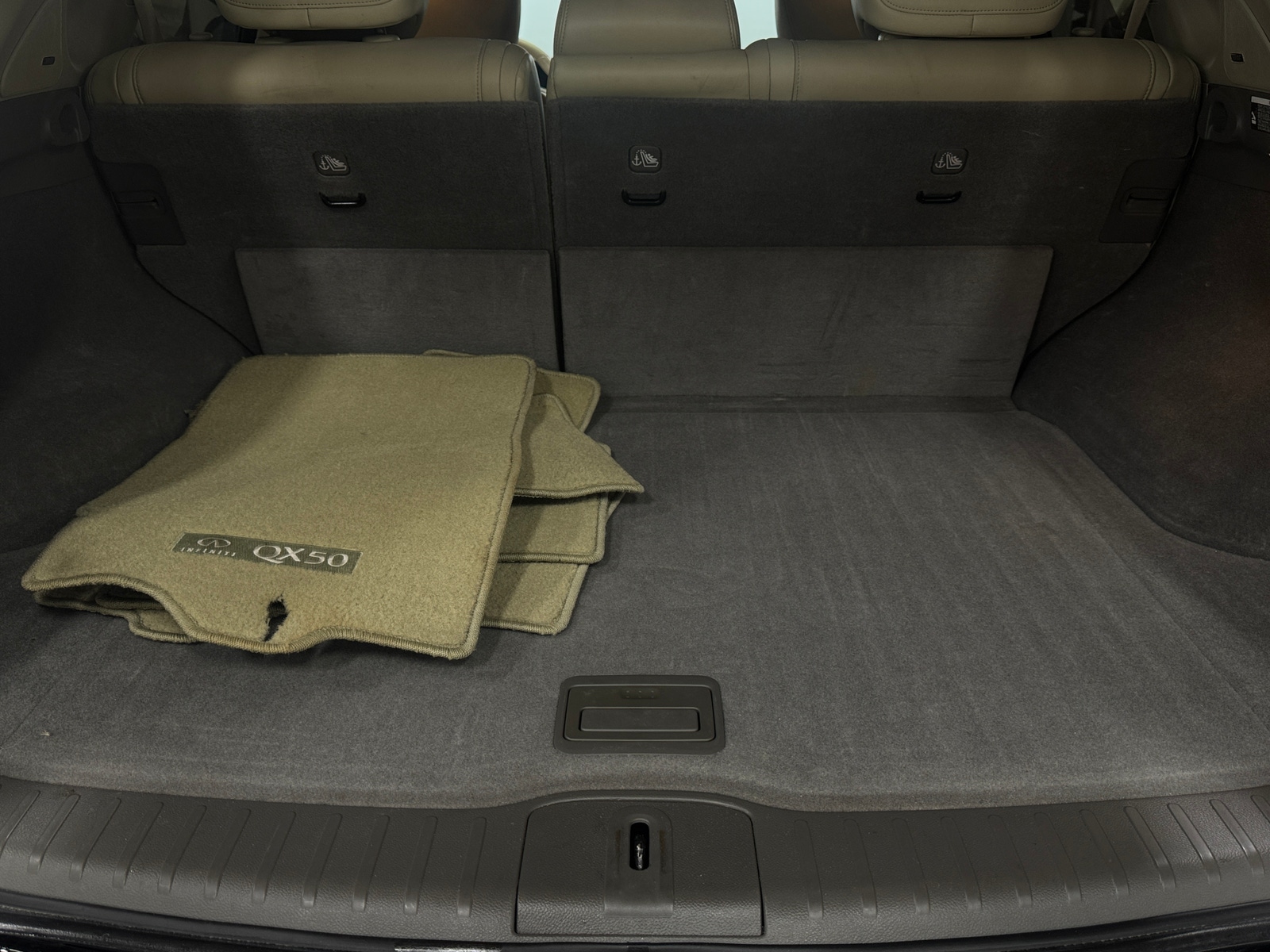 Thumbnail: 2015 INFINITI QX50 - 6