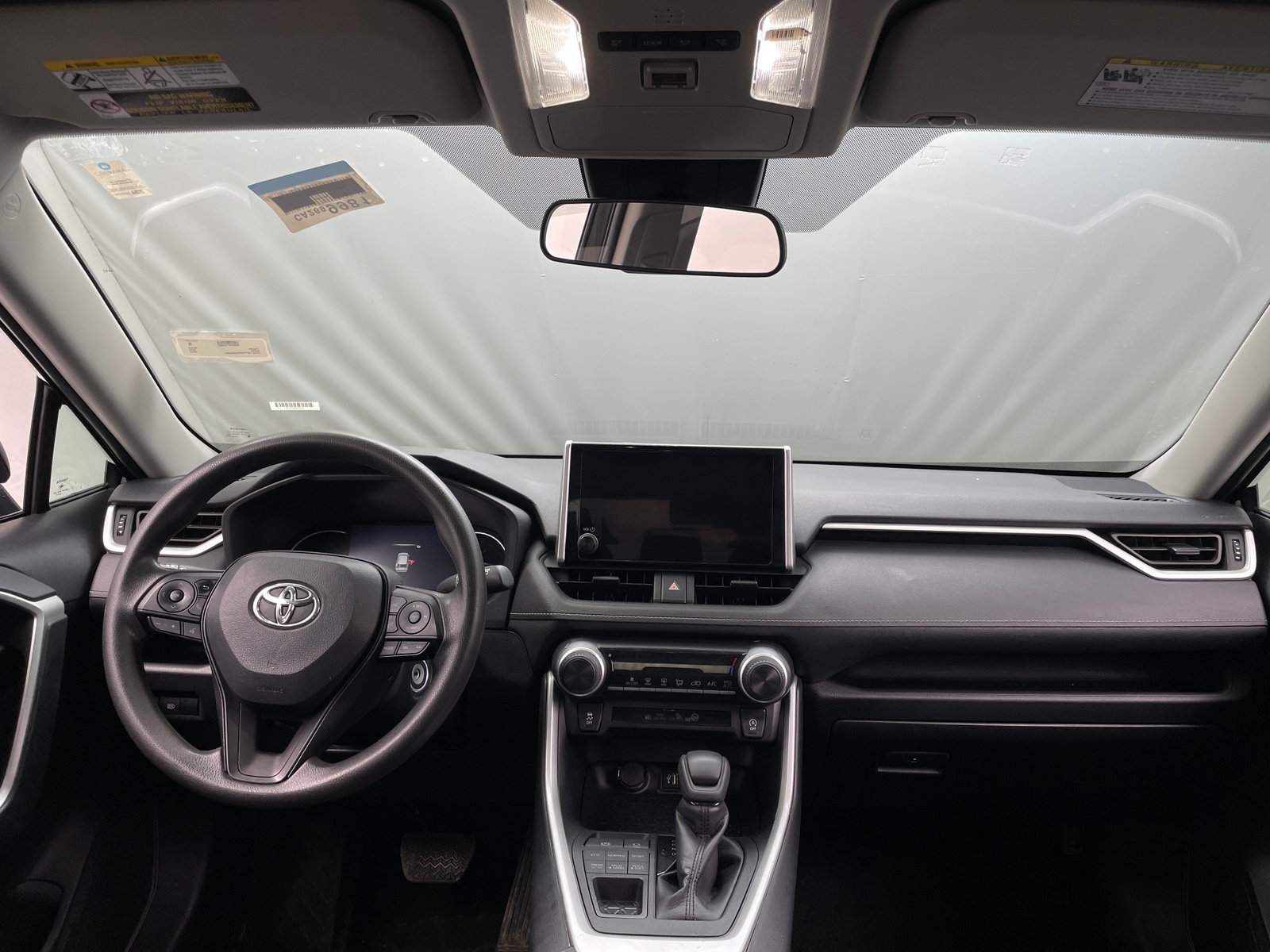 Thumbnail: 2024 Toyota RAV4 - 3