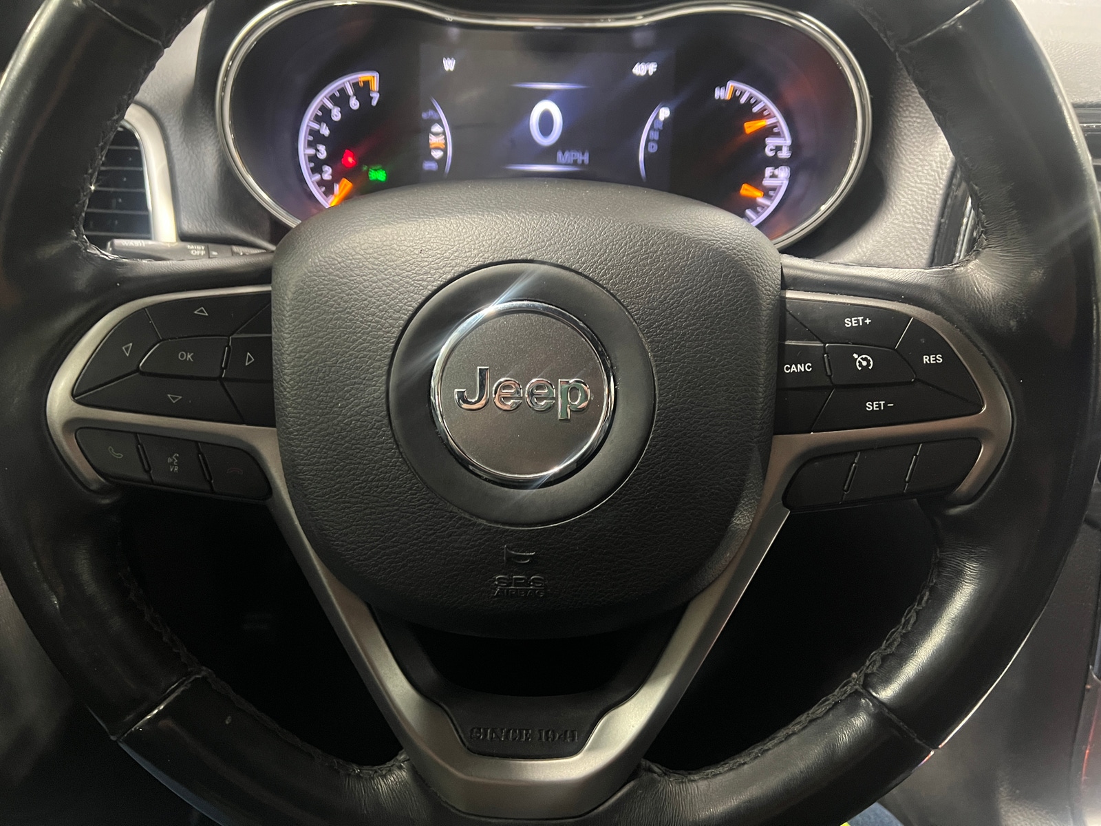 Thumbnail: 2020 Jeep Grand Cherokee - 5