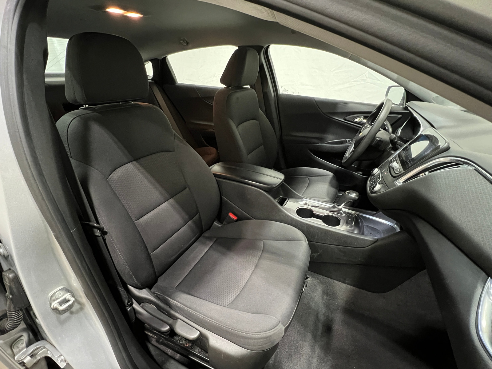 Thumbnail: 2020 Chevrolet Malibu - 2