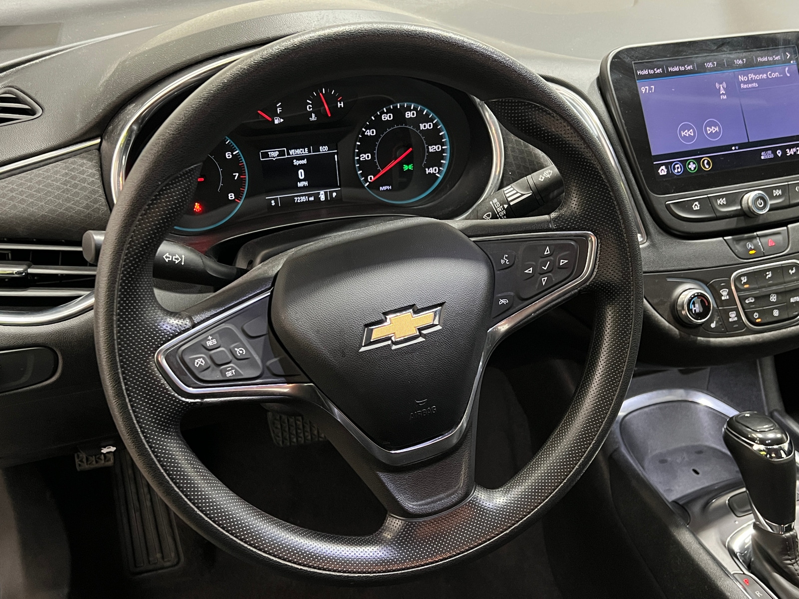 Thumbnail: 2020 Chevrolet Malibu - 5