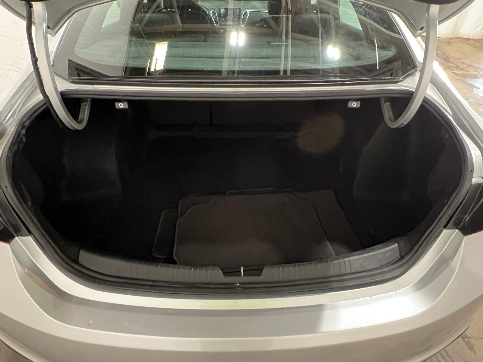 Thumbnail: 2020 Chevrolet Malibu - 7