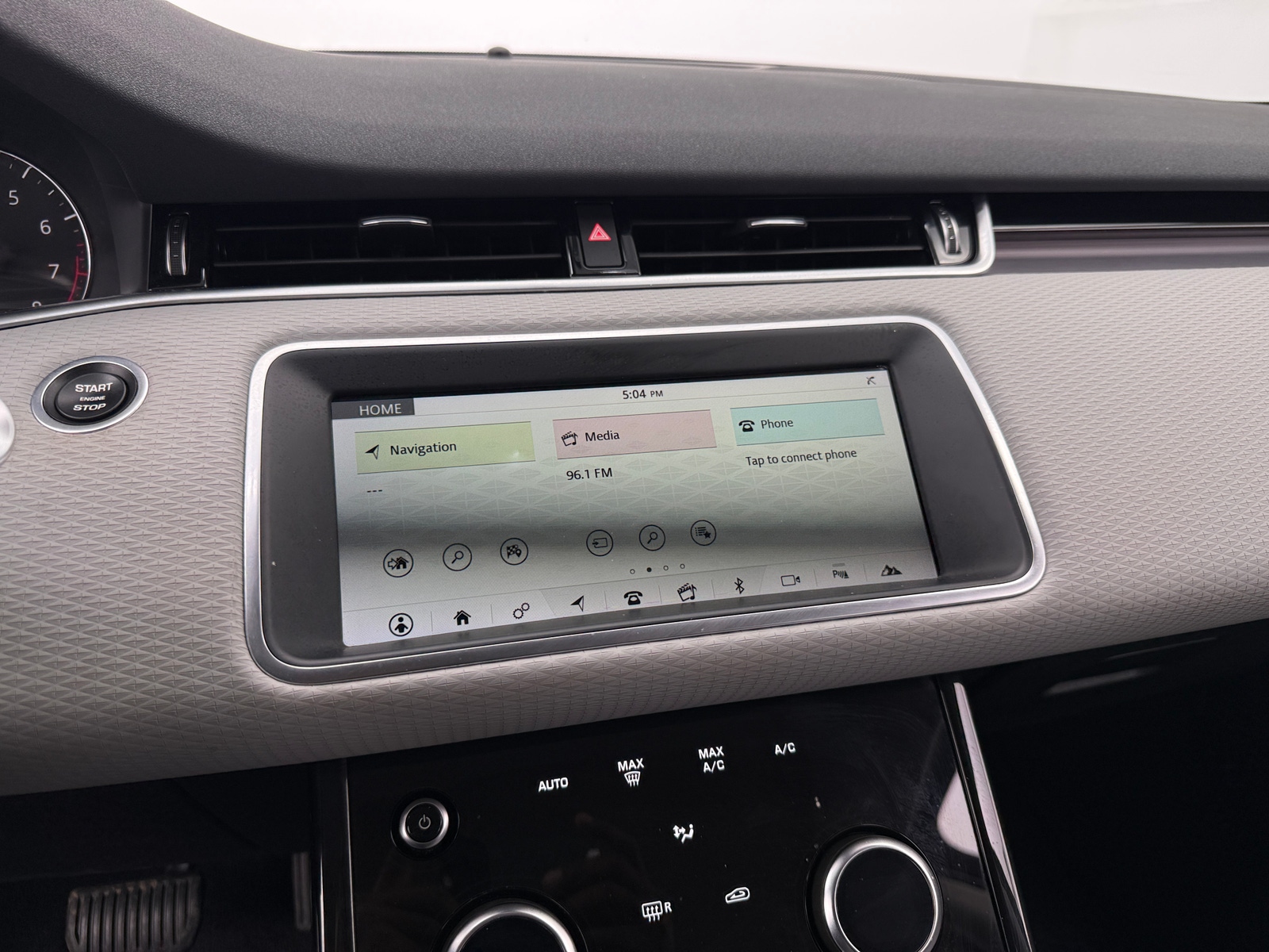 Thumbnail: 2020 Land Rover Range Rover Evoque - 3