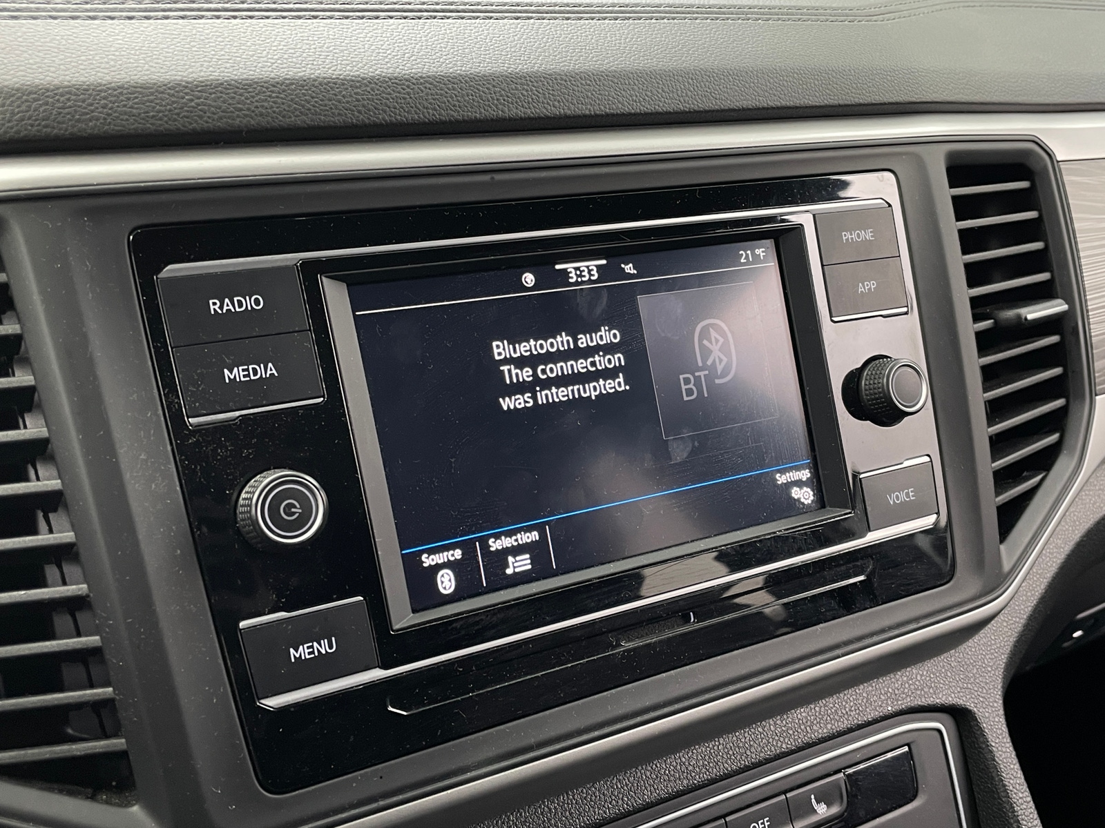 Thumbnail: 2022 Volkswagen Atlas - 3