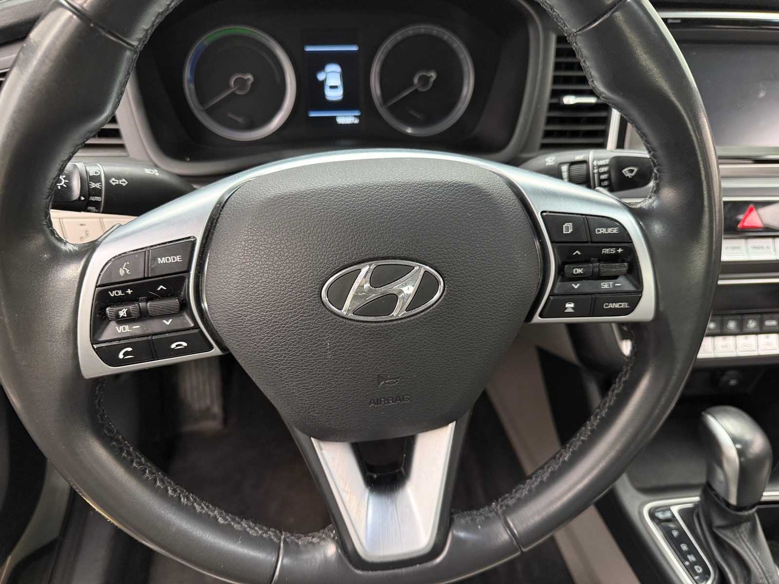 Thumbnail: 2019 Hyundai Sonata - 4