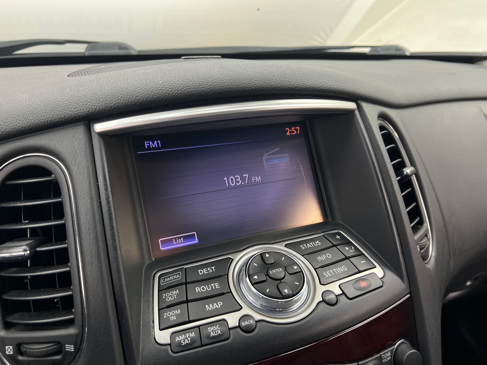 Thumbnail: 2017 INFINITI QX50 - 3