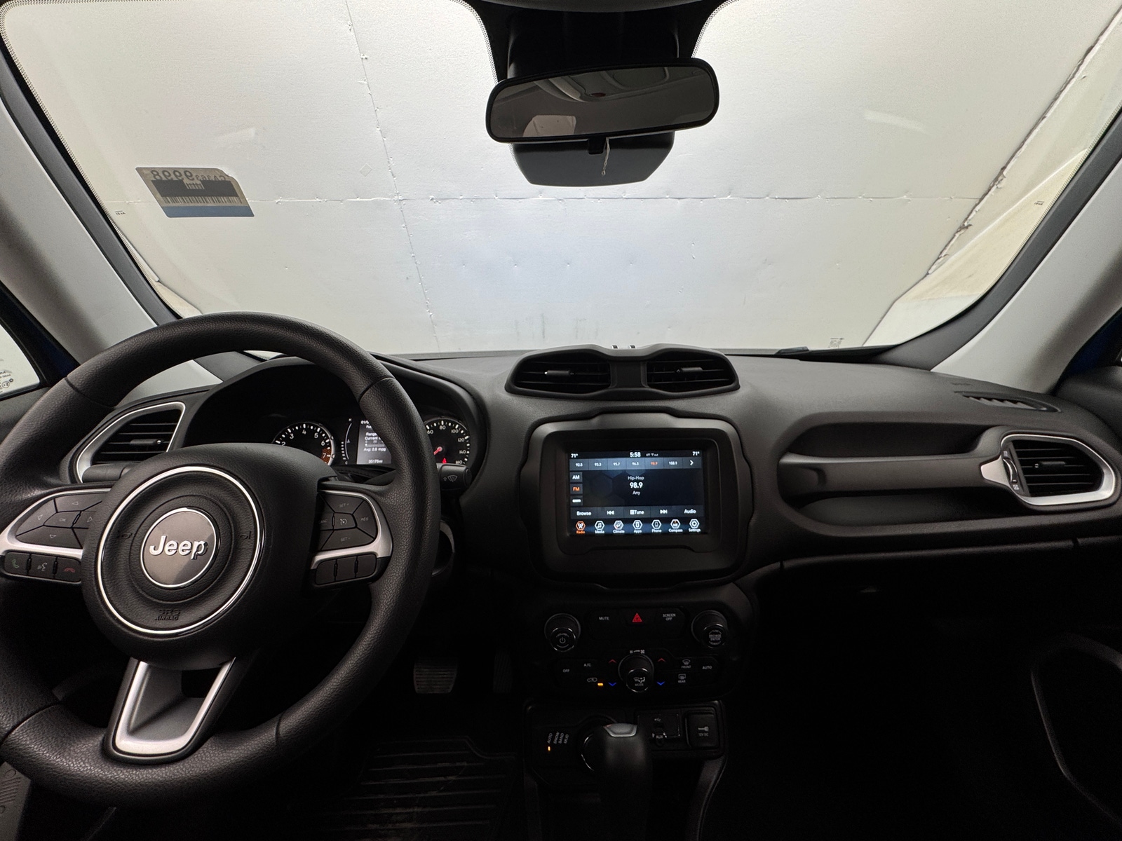 Thumbnail: 2020 Jeep Renegade - 3