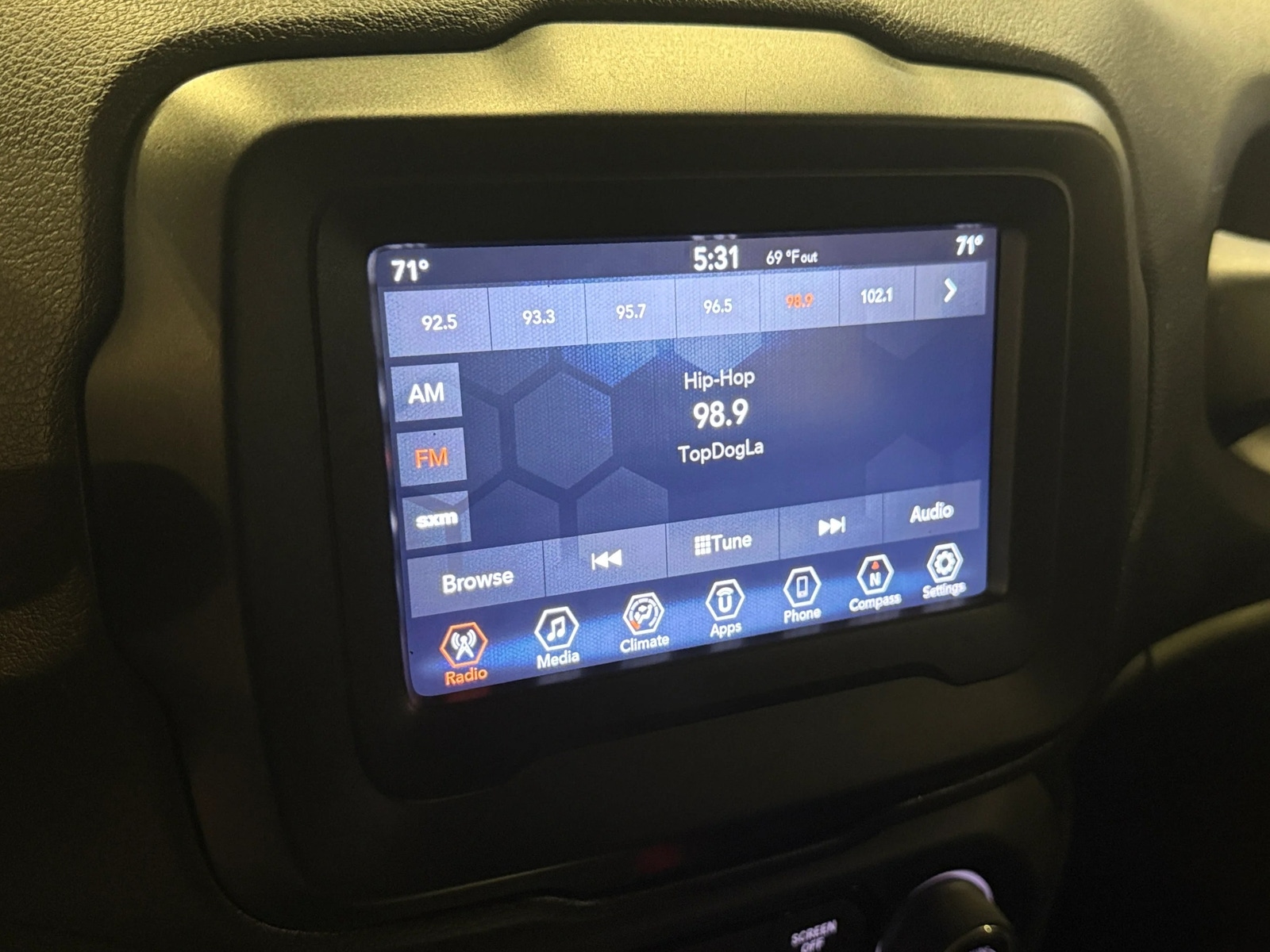 Thumbnail: 2020 Jeep Renegade - 4