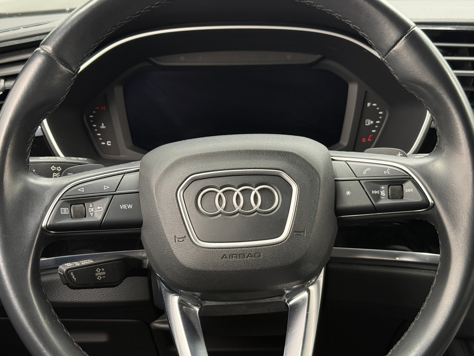 Thumbnail: 2022 Audi Q3 - 4