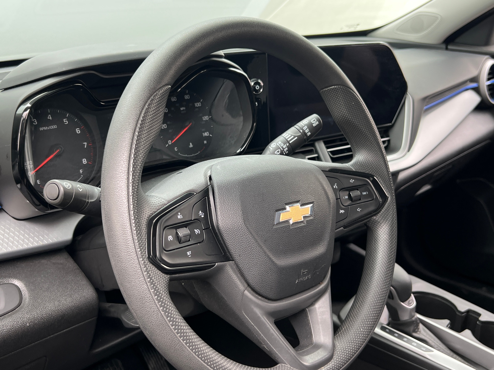 Thumbnail: 2025 Chevrolet Trax - 5