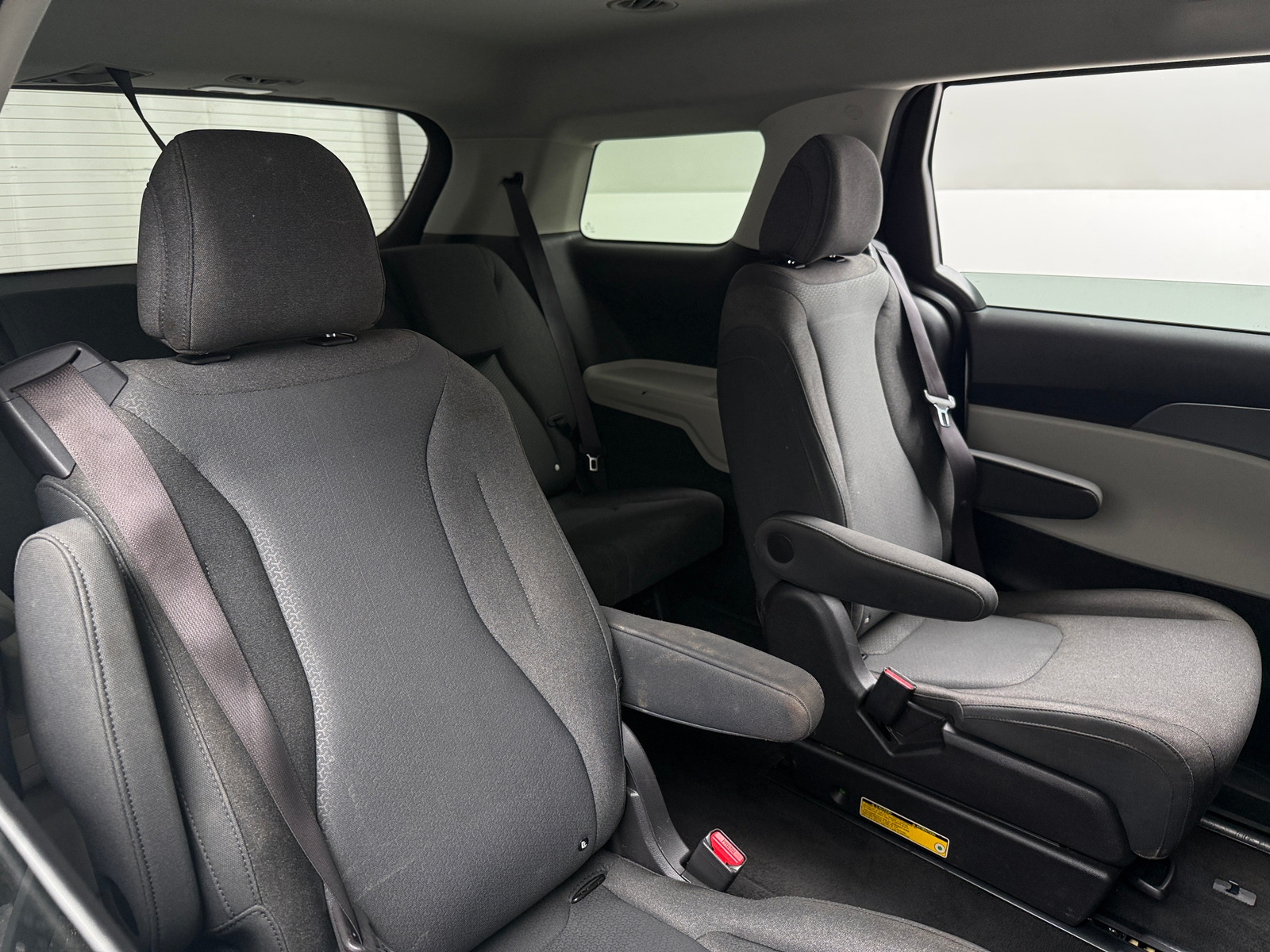 Thumbnail: 2022 Kia Carnival - 6