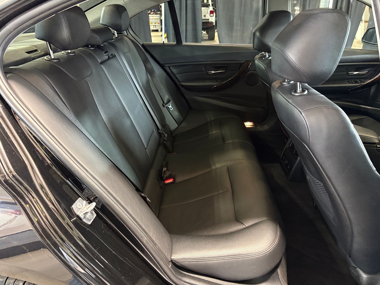 Thumbnail: 2015 BMW 3 Series - 5