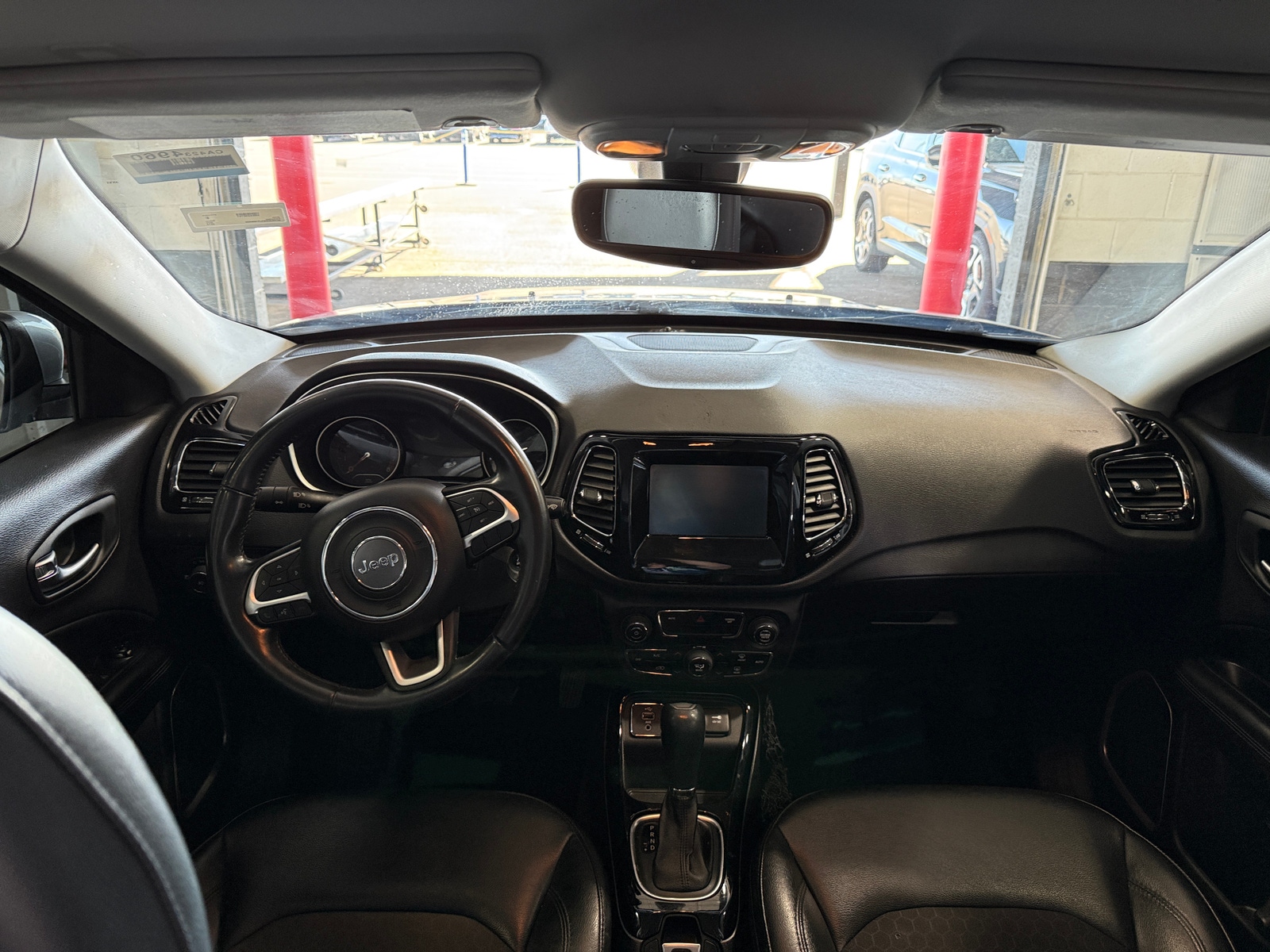 Thumbnail: 2018 Jeep Compass - 3