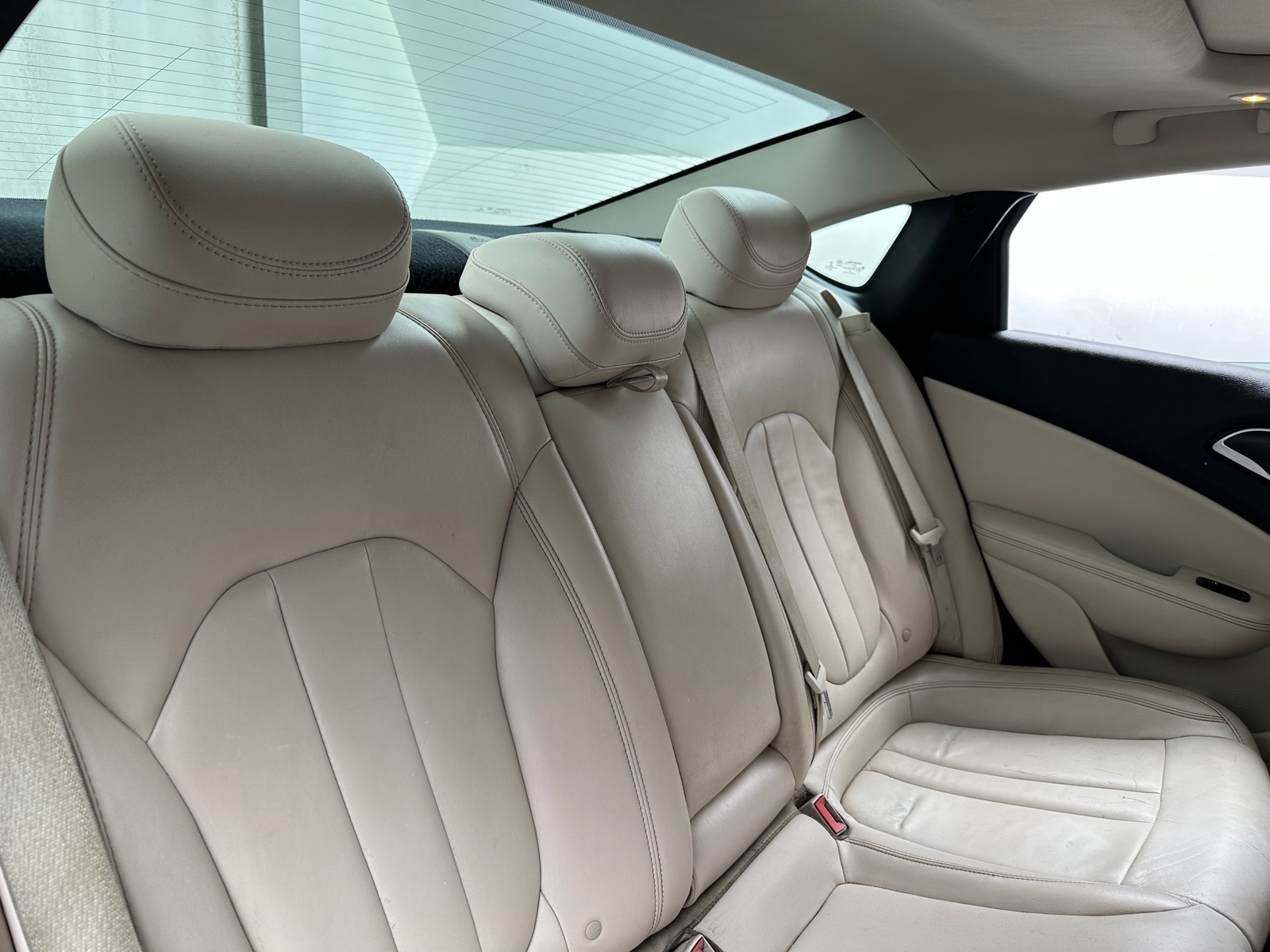 Thumbnail: 2015 Chrysler 200 - 5