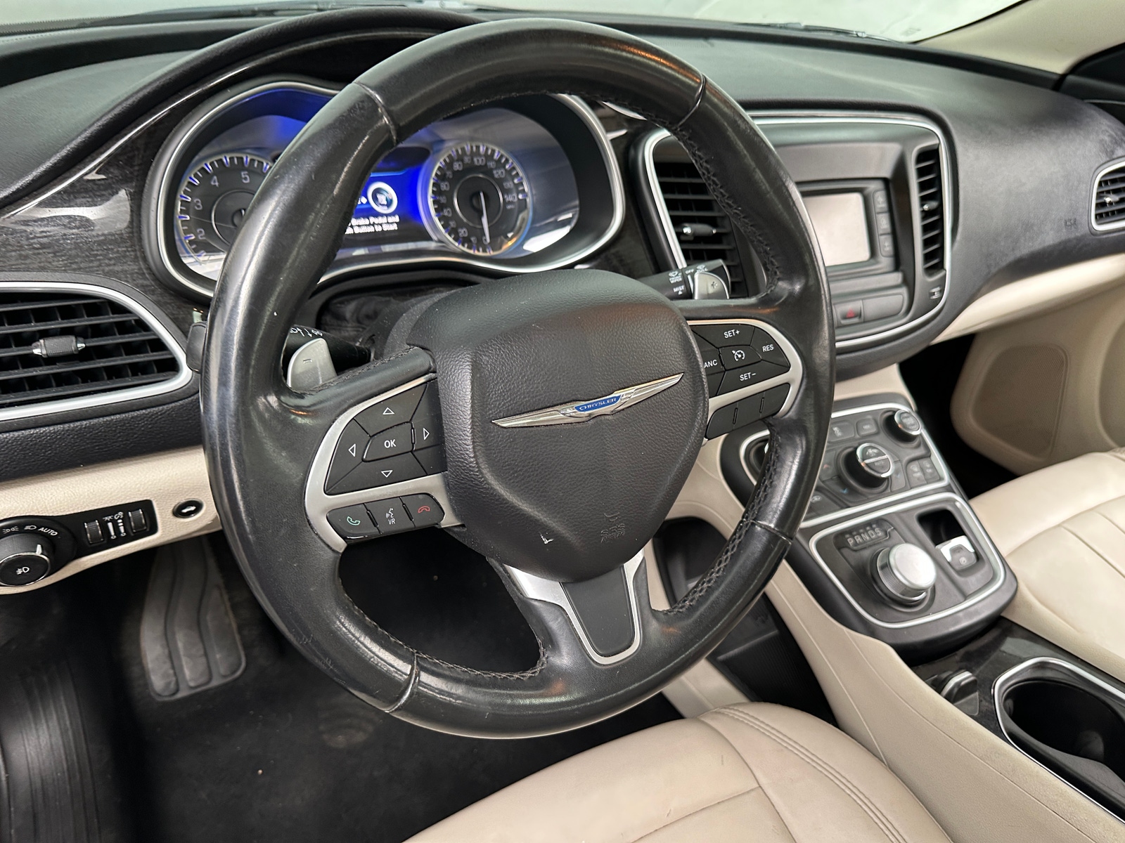 Thumbnail: 2015 Chrysler 200 - 4