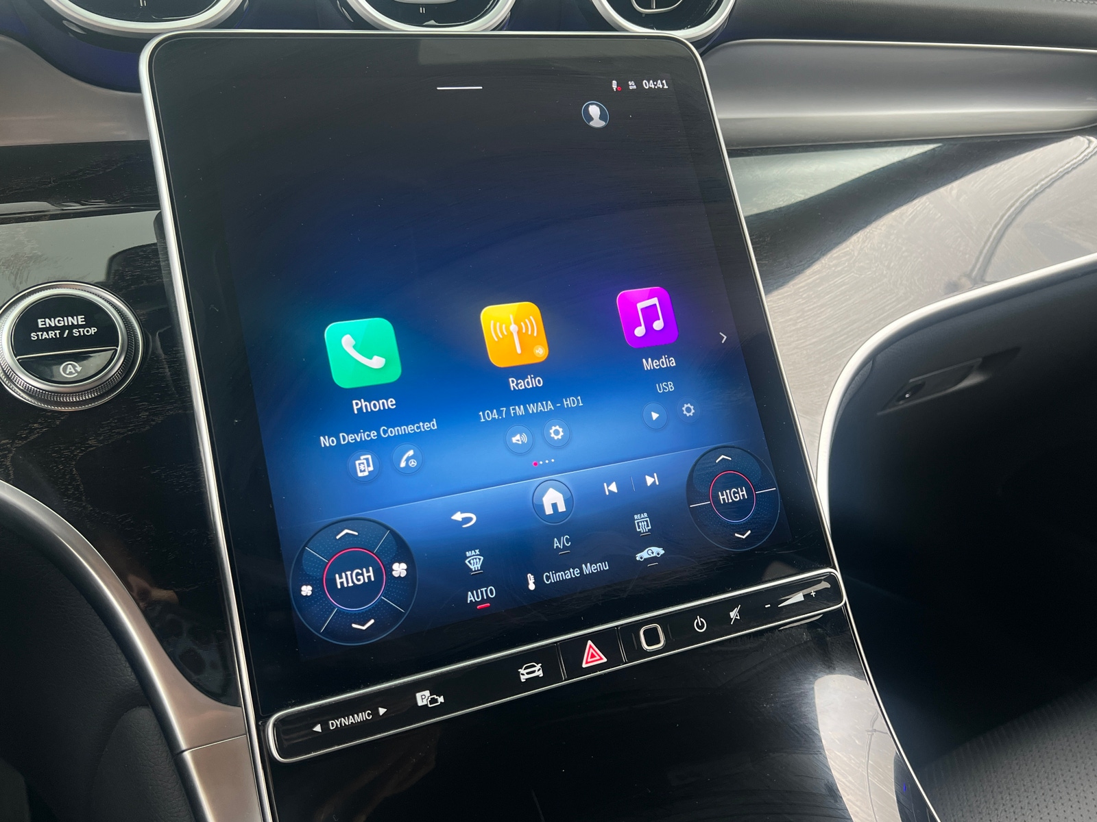 Thumbnail: 2025 Mercedes-Benz GLC - 3