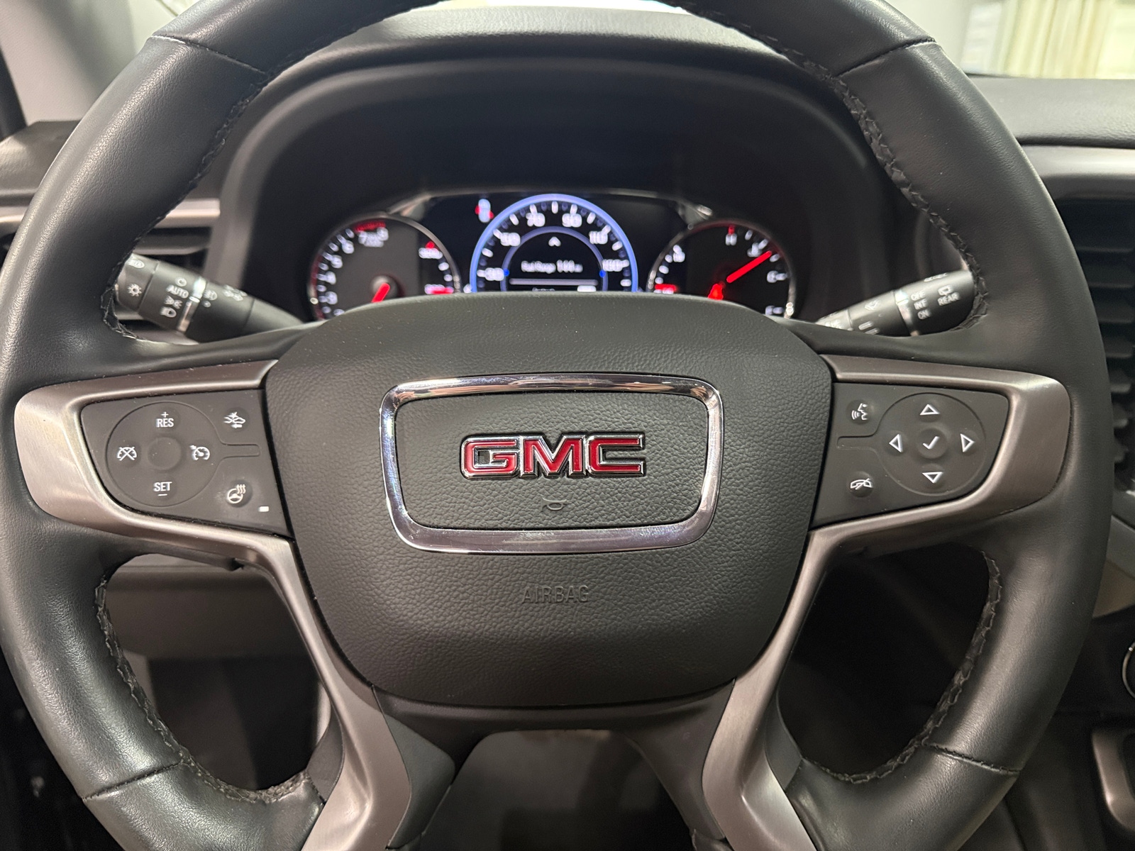 Thumbnail: 2023 GMC Acadia - 5