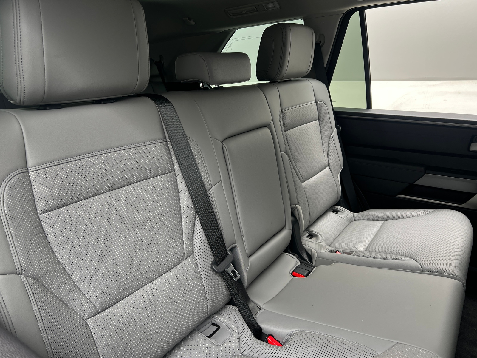 Thumbnail: 2023 Toyota Sequoia - 5