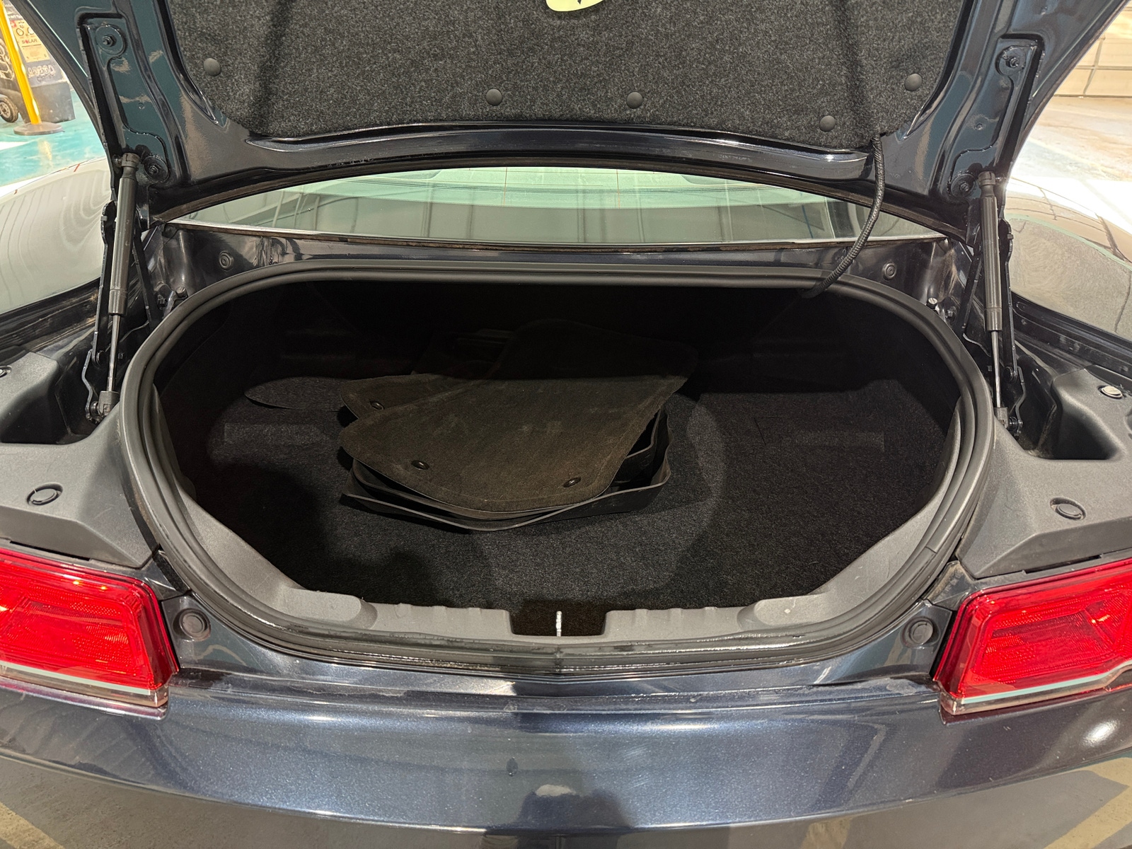 Thumbnail: 2014 Chevrolet Camaro - 4