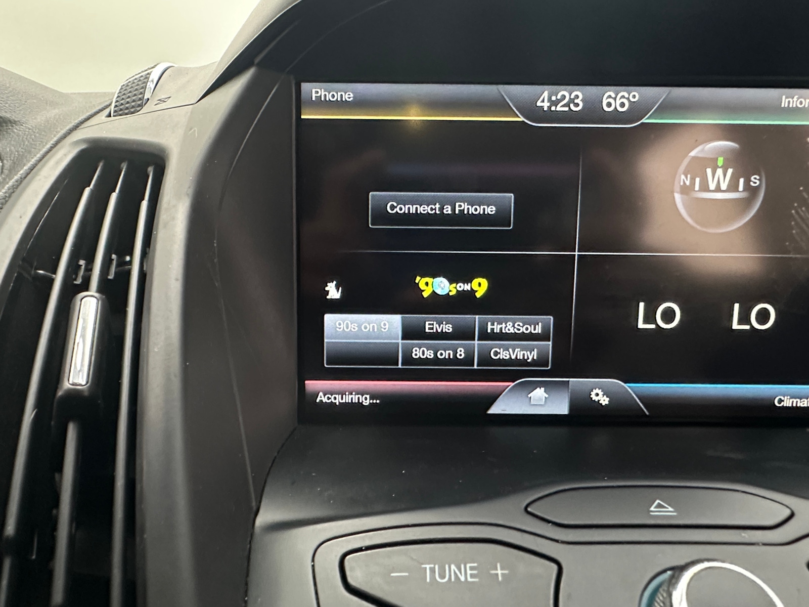 Thumbnail: 2015 Ford Escape - 4