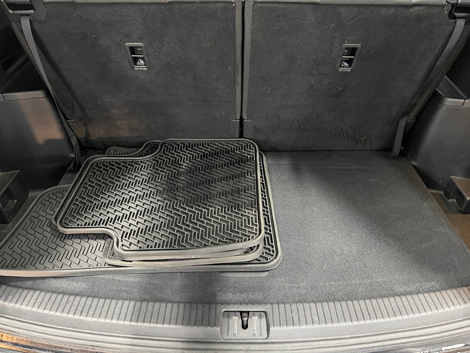 Thumbnail: 2021 Volkswagen Atlas - 6