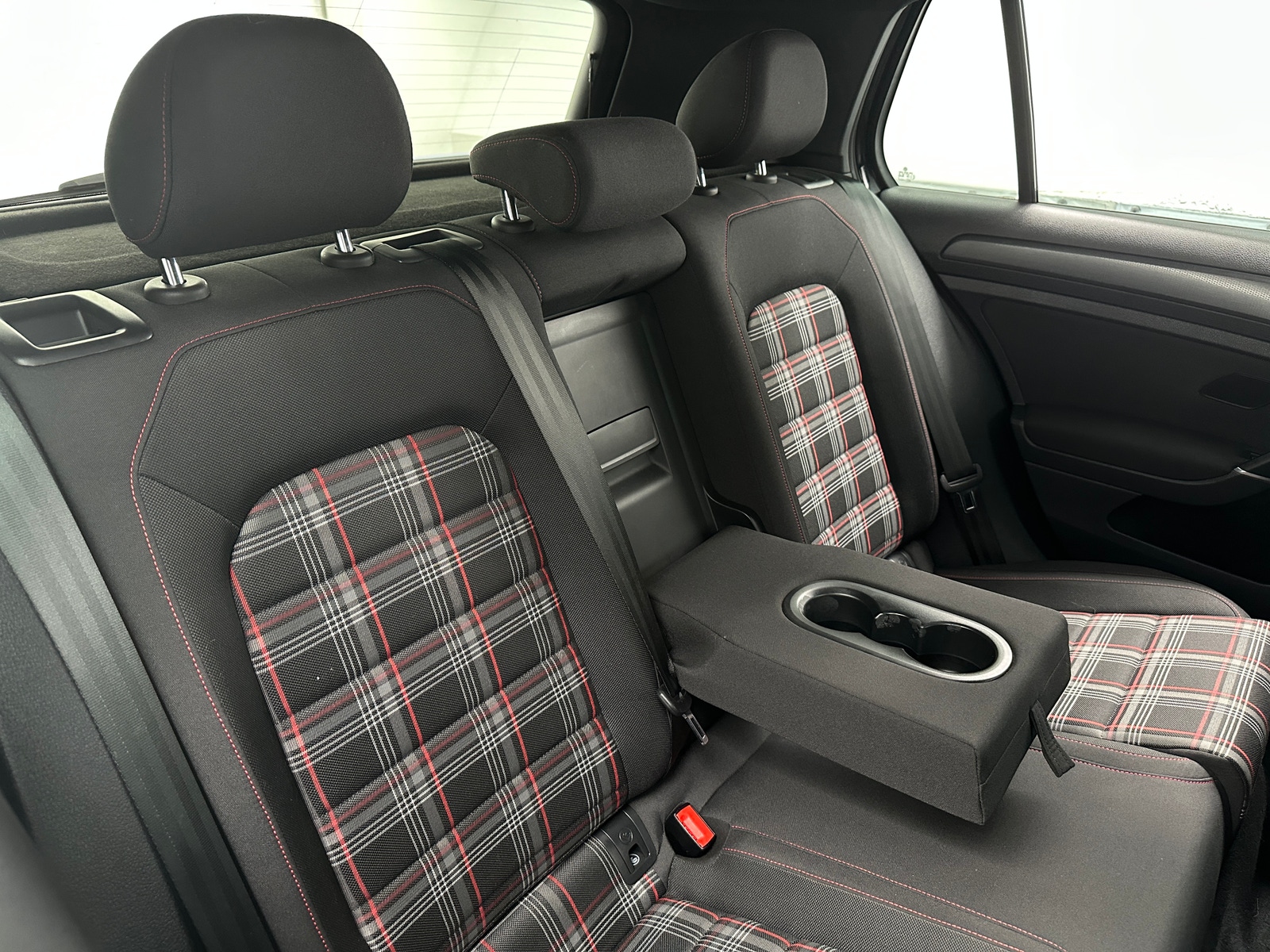 Thumbnail: 2019 Volkswagen Golf - 6