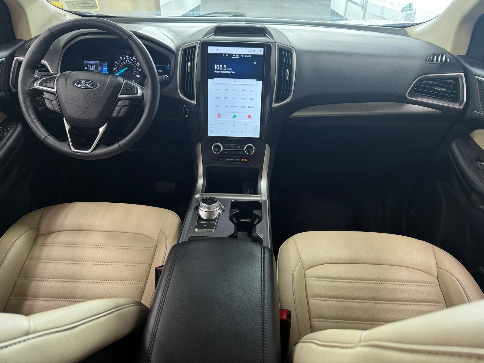 Thumbnail: 2023 Ford Edge - 2