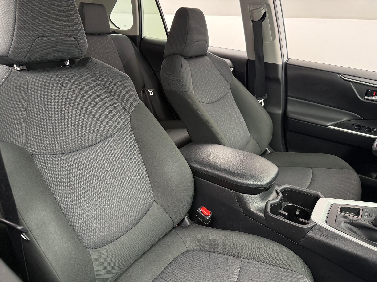 Thumbnail: 2025 Toyota RAV4 - 2