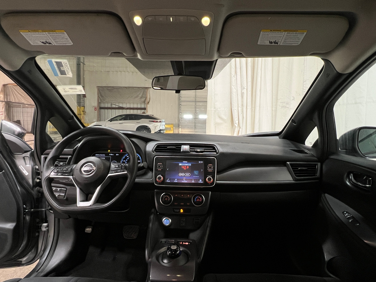 Thumbnail: 2023 Nissan Leaf - 3